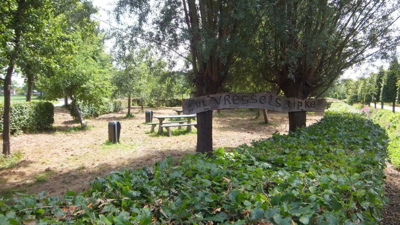 Gastenverblijf 'T Nagtegaeltje Sint-Oedenrode ภายนอก รูปภาพ